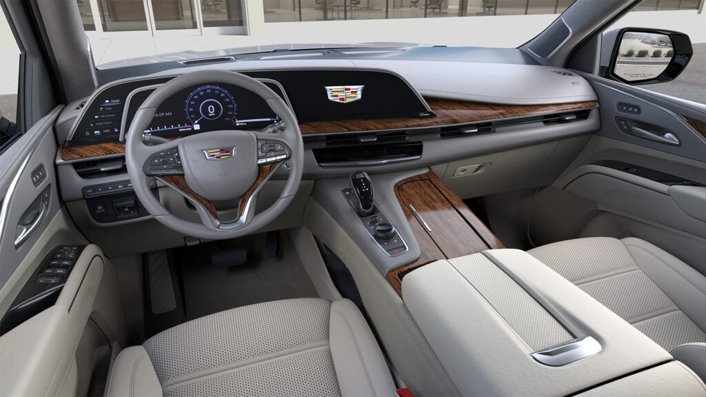 21_ESCALADE_INT_A001_Website